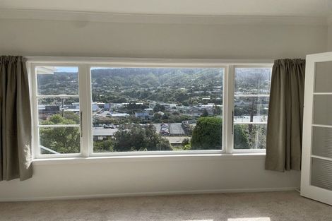 Photo of property in 22 Duncan Street, Tawa, Wellington, 5028