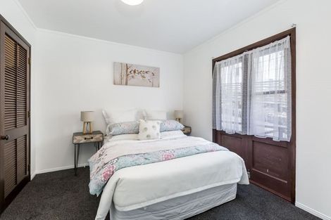 Photo of property in 1/18b Verbena Road, Birkdale, Auckland, 0626