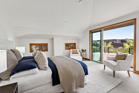 Photo of property in 18a Tiri Road, Milford, Auckland, 0620