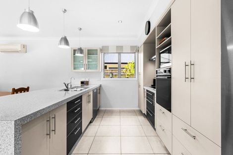 Photo of property in 79 Russell Robertson Drive, Havelock North, 4130