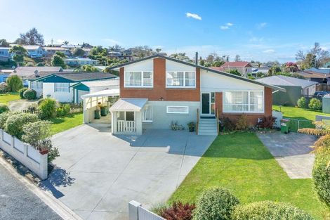 Photo of property in 82a Whatawhata Road, Dinsdale, Hamilton, 3204