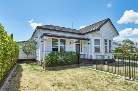 Photo of property in 11 Limbrick Street, Terrace End, Palmerston North, 4410