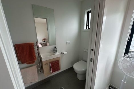 Photo of property in 7/12 Enderby Drive, Te Atatu Peninsula, Auckland, 0610