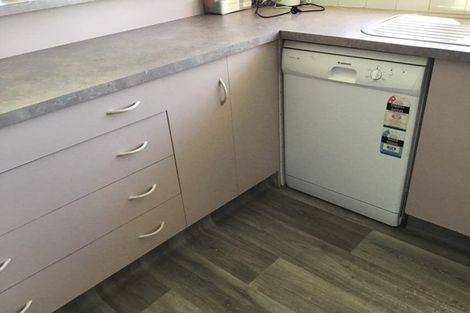 Photo of property in 25 Bayfair Drive, Mount Maunganui, 3116