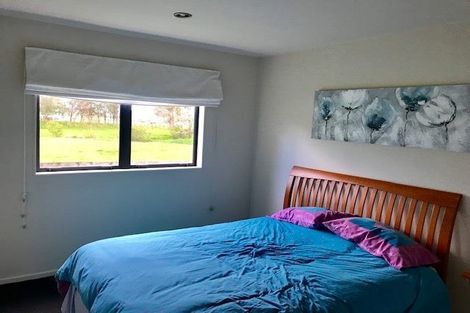 Photo of property in 45 Opoto Place, Kaukapakapa, 0873