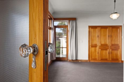 Photo of property in 108 Thompson Road, Bluff Hill, Napier, 4110