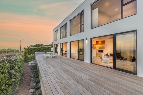 Photo of property in 280 Major Hornbrook Road, Mount Pleasant, Christchurch, 8081