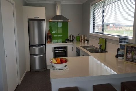 Photo of property in 2 Manuka Street, Papamoa Beach, Papamoa, 3118