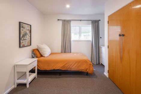 Photo of property in 33 Coote Road, Bluff Hill, Napier, 4110