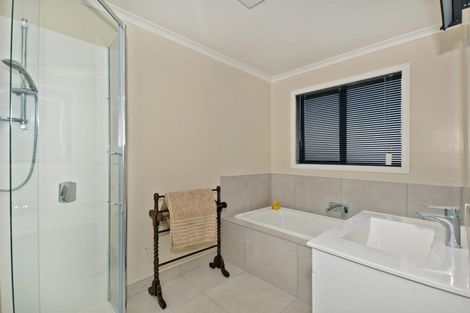 Photo of property in 68 Pebble Beach Boulevard, Te Kamo, Whangarei, 0112