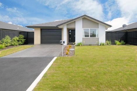 Photo of property in 7 Burford Way, Rolleston, 7615
