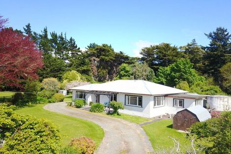 Photo of property in 1034 Waitahora Road, Waitahora, Dannevirke, 4971