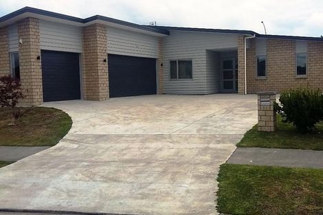 Photo of property in 31 Whitney Place, Rototuna North, Hamilton, 3210