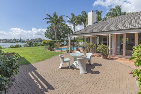 Photo of property in 84 Rushgreen Avenue, Pahurehure, Papakura, 2113