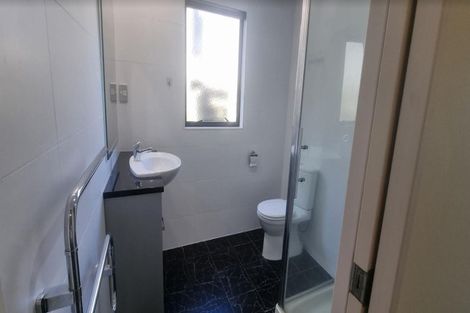 Photo of property in 28 Catlins Place, Fairview Heights, Auckland, 0632