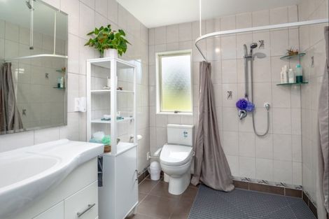 Photo of property in 109 Brandon Street, Featherston, 5710