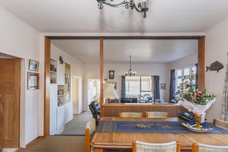 Photo of property in 6 Tamar Street, South Hill, Oamaru, 9400