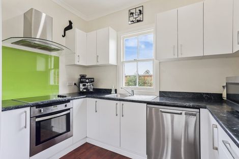 Photo of property in 52 Church Street, Oxford, 7430