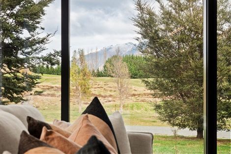 Photo of property in 13 Soudley Court, Jacks Point, Queenstown, 9371