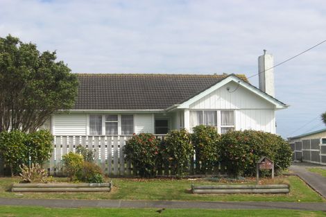 Photo of property in 19 Marama Crescent, Spotswood, New Plymouth, 4310