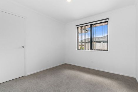 Photo of property in 20 Kowi Lakes Drive, One Tree Point, 0118