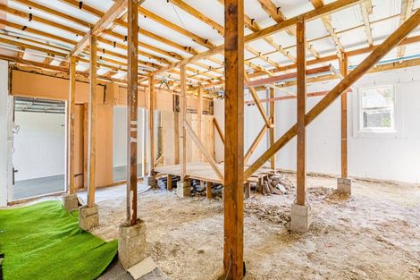 Photo of property in 2/18 Westwell Road, Belmont, Auckland, 0622