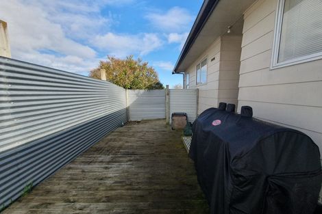 Photo of property in 52 Somerset Crescent, Highbury, Palmerston North, 4412