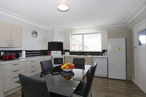 Photo of property in 1 Manapouri Street, Strathern, Invercargill, 9812