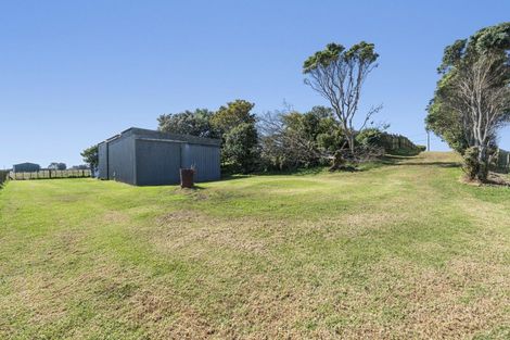 Photo of property in 255 Kaihihi Road, Okato, 4381