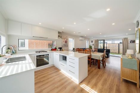 Photo of property in 5 Reid Lane, Wallaceville, Upper Hutt, 5018