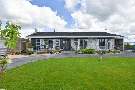 Photo of property in 28 Seddon Street, Carterton, 5713