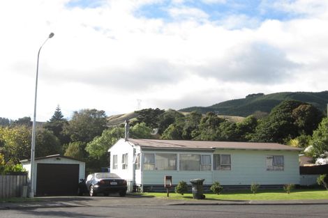 Photo of property in 34 Hookway Grove, Paraparaumu, 5032