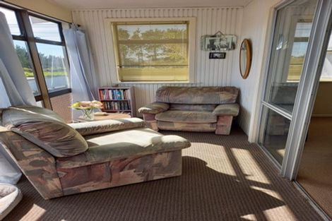 Photo of property in 446 Carrington Street, Upper Vogeltown, New Plymouth, 4310