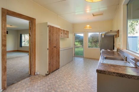 Photo of property in 43 Cullensville Road, Linkwater, Picton, 7281