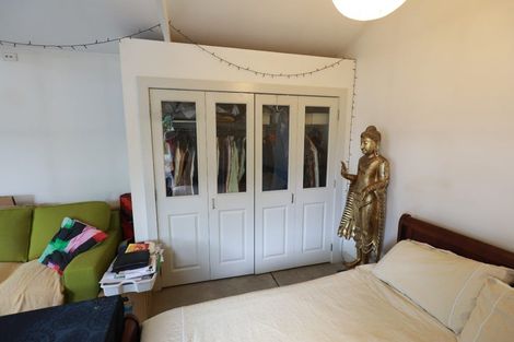 Photo of property in 1/16 Arahoe Road, New Lynn, Auckland, 0600