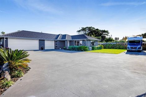 Photo of property in 15 Keene Drive, Bell Block, New Plymouth, 4312