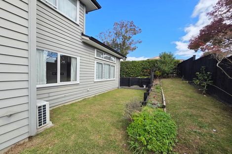 Photo of property in 6b Marina View Drive, West Harbour, Auckland, 0618