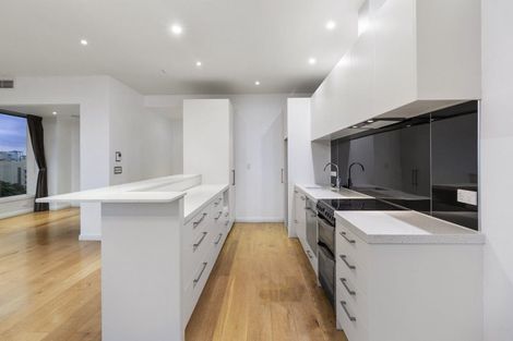 Photo of property in 7b/2 Saint Martins Lane, Grafton, Auckland, 1010