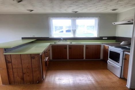 Photo of property in 536 Glenfield Road, Glenfield, Auckland, 0629