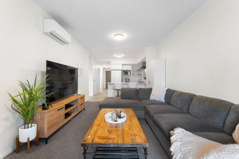 Photo of property in 25 Manarini Road, Westgate, Auckland, 0614