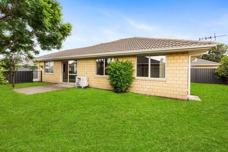 Photo of property in 17f Meeanee Road, Taradale, Napier, 4112