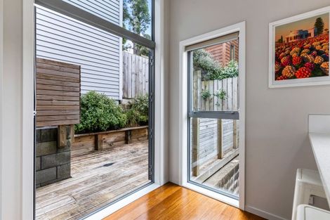 Photo of property in 26b Cashmere Avenue, Khandallah, Wellington, 6035