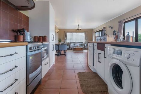 Photo of property in 320 Papamoa Beach Road, Papamoa Beach, Papamoa, 3118