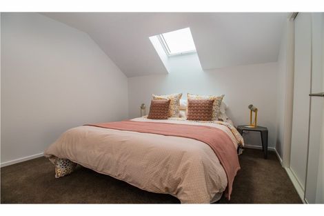 Photo of property in 1/23 Hills Road, Edgeware, Christchurch, 8013