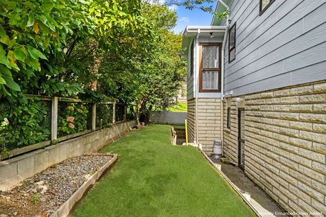 Photo of property in 5/1 Angle Street, Picton, 7220