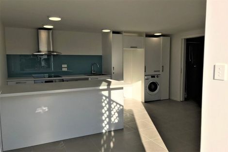 Photo of property in 1/53 Seaview Road, Glenfield, Auckland, 0629