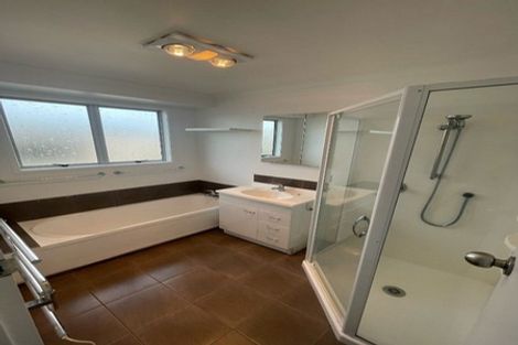 Photo of property in 215 Parklands Avenue, Bell Block, New Plymouth, 4312