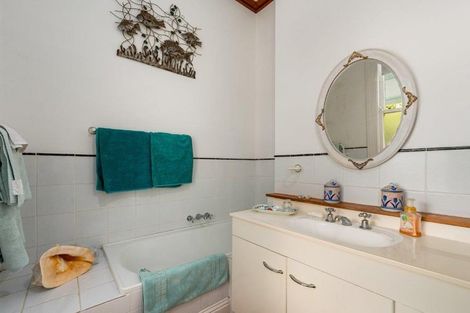 Photo of property in 7 Calico Line, Marton, 4710