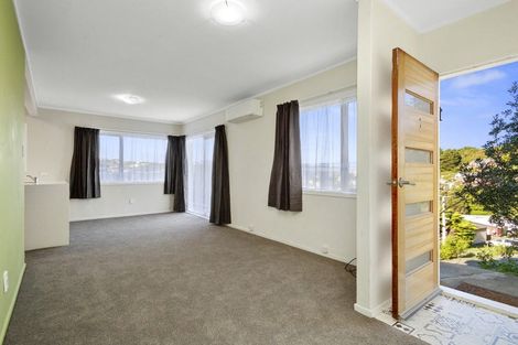Photo of property in 1/9 Wye Street, Island Bay, Wellington, 6023