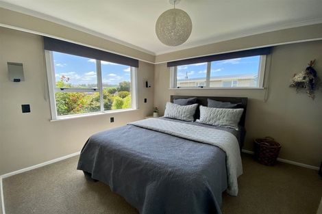 Photo of property in 17 Saint Andrew Place, Balclutha, 9230